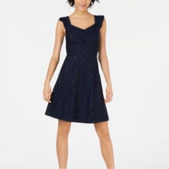 Monteau Dresses & Skirts - Monteau Lace Dress